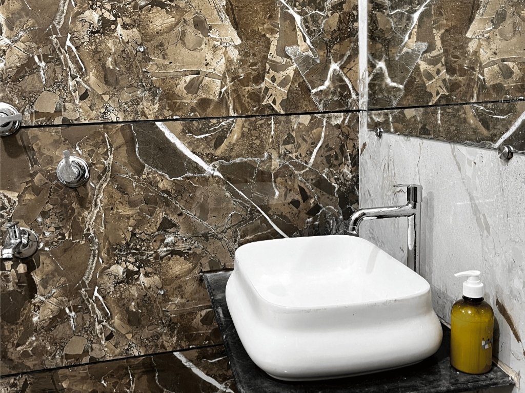 Floor 2 Clean Washroom & Toilet with red/brown marble tiles